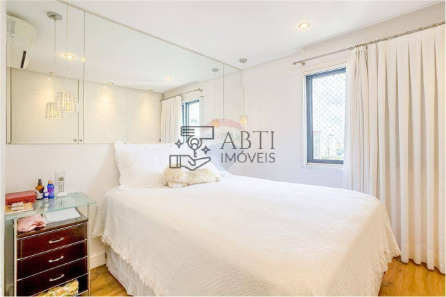 Imagem Apartamento com 3 Quartos à Venda, 100 m² em Moema - São Paulo Imagem Apartamento com 3 Quartos à Venda, 100 m² em Moema - São Paulo