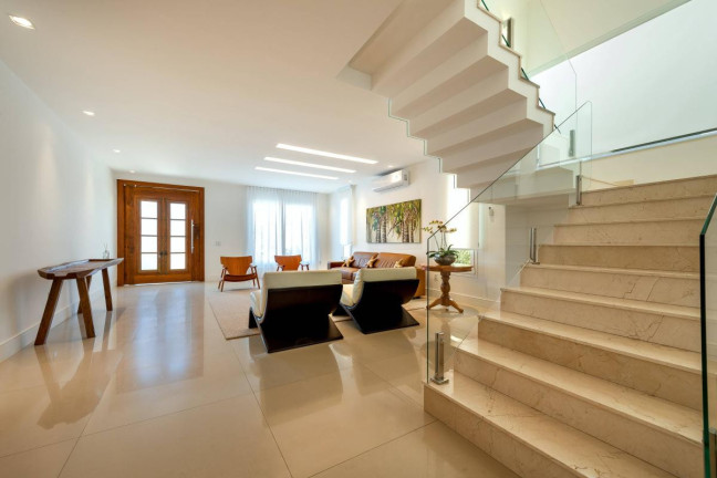 Imagem Casa de Condomínio com 4 Quartos para Alugar, 630 m² em Barra Da Tijuca - Rio De Janeiro Imagem Casa de Condomínio com 4 Quartos para Alugar, 630 m² em Barra Da Tijuca - Rio De Janeiro