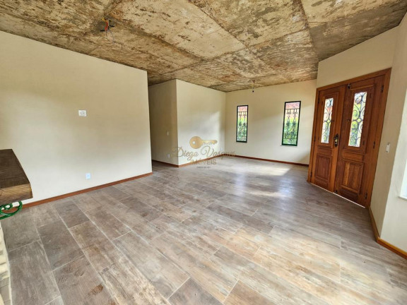 Imagem Casa com 3 Quartos à Venda, 300 m² em Vargem Grande - Teresópolis Imagem Casa com 3 Quartos à Venda, 300 m² em Vargem Grande - Teresópolis