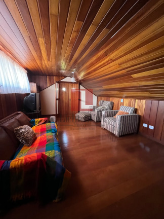 Imagem Casa de Condomínio com 4 Quartos à Venda, 260 m² em Vale Encantado - Campos Do Jordão