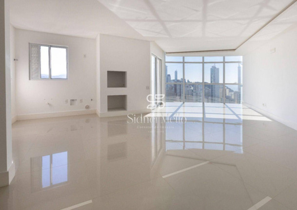 Imagem Apartamento com 3 Quartos à Venda, 130 m² em 2 Quadra Centro - Balneário Camboriú