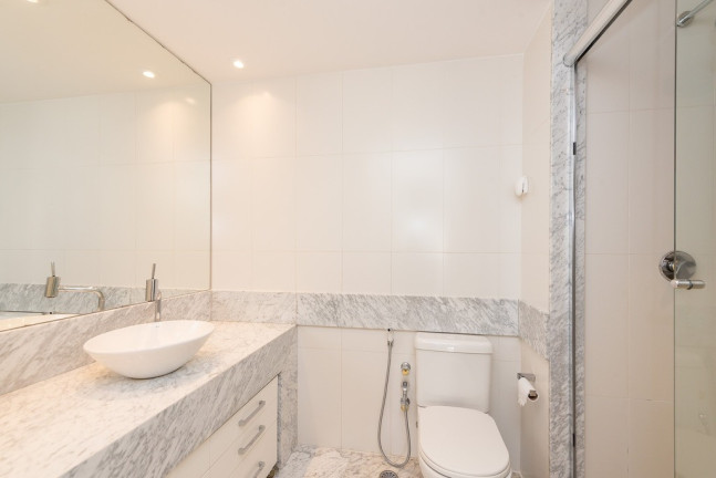 Imagem Apartamento com 3 Quartos à Venda, 203 m² em Rio Branco - Porto Alegre Imagem Apartamento com 3 Quartos à Venda, 203 m² em Rio Branco - Porto Alegre
