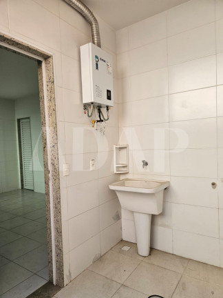 Imagem Casa com 3 Quartos à Venda, 200 m² em Vargem Pequena - Rio De Janeiro