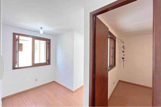 Imagem Casa com 2 Quartos à Venda, 128 m² em Espírito Santo - Porto Alegre Imagem Casa com 2 Quartos à Venda, 128 m² em Espírito Santo - Porto Alegre