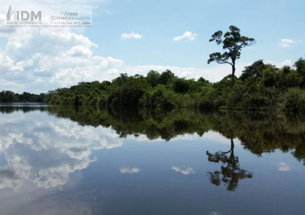 Imagem Chácara à Venda, 300.000.000 m² em Centro - Luciára