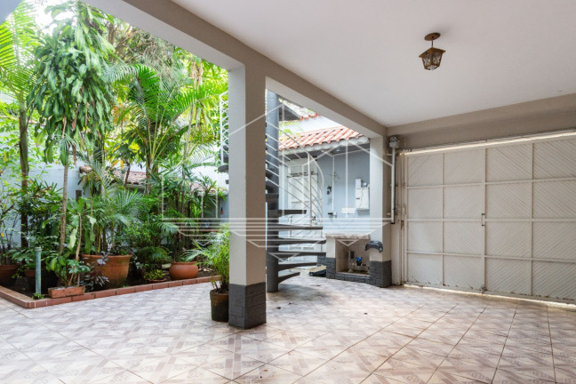 Imagem Casa com 3 Quartos à Venda, 332 m² em Jardim Europa - São Paulo