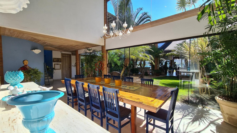 Imagem Casa com 6 Quartos à Venda, 880 m² em Ferradura - Armação Dos Búzios Imagem Casa com 6 Quartos à Venda, 880 m² em Ferradura - Armação Dos Búzios