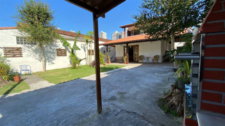 Imagem Sobrado com 5 Quartos à Venda, 174 m² em Canto Do Forte - Praia Grande Imagem Sobrado com 5 Quartos à Venda, 174 m² em Canto Do Forte - Praia Grande