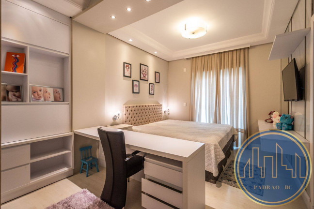 Imagem Apartamento com 4 Quartos à Venda, em Centro - Balneário Camboriú Imagem Apartamento com 4 Quartos à Venda, em Centro - Balneário Camboriú