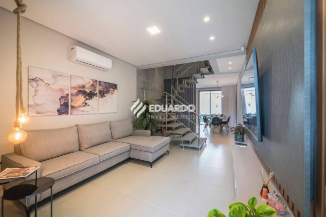 Imagem Casa com 3 Quartos à Venda, 140 m² em Canto Grande - Bombinhas