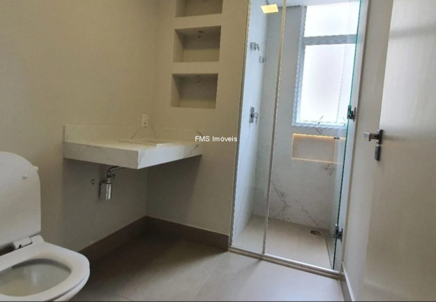 Imagem Imóvel com 3 Quartos à Venda, 360 m² em Bela Vista - São Paulo Imagem Imóvel com 3 Quartos à Venda, 360 m² em Bela Vista - São Paulo
