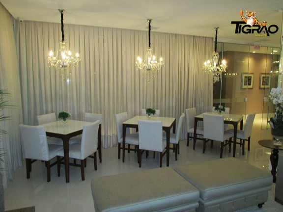 Imagem Apartamento com 3 Quartos à Venda, 140 m² em Centro - Balneário Camboriú Imagem Apartamento com 3 Quartos à Venda, 140 m² em Centro - Balneário Camboriú