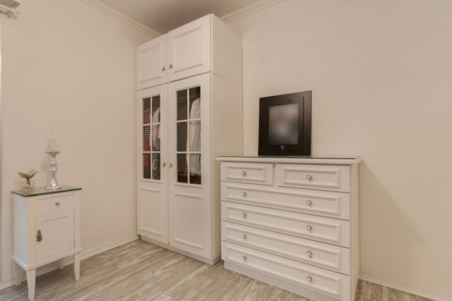 Imagem Imóvel com 2 Quartos à Venda, 75 m² em Petrópolis - Porto Alegre Imagem Imóvel com 2 Quartos à Venda, 75 m² em Petrópolis - Porto Alegre