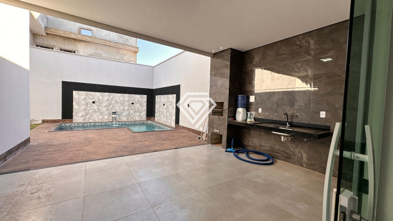 Imagem Casa com 4 Quartos à Venda, 180 m² em Plano Diretor Sul - Palmas Imagem Casa com 4 Quartos à Venda, 180 m² em Plano Diretor Sul - Palmas