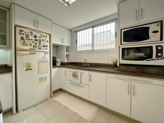 Imagem Casa com 3 Quartos à Venda, 334 m² em Capoeiras - Florianópolis Imagem Casa com 3 Quartos à Venda, 334 m² em Capoeiras - Florianópolis