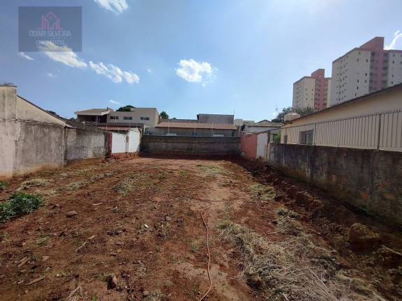 Imagem Terreno à Venda, 325 m² em Vila Santa Maria - Americana Imagem Terreno à Venda, 325 m² em Vila Santa Maria - Americana