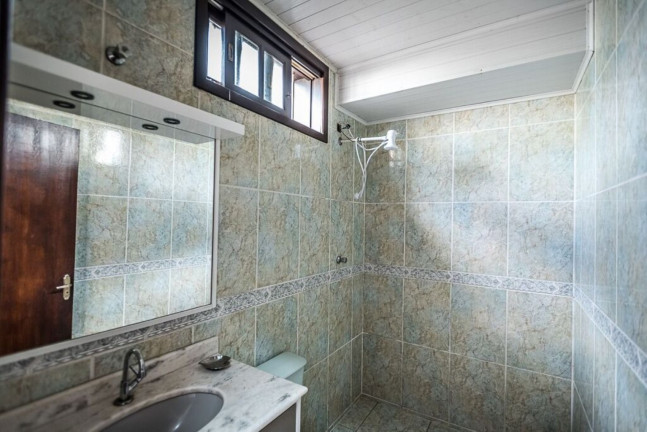 Imagem Imóvel com 4 Quartos à Venda, em Sarandi - Porto Alegre Imagem Imóvel com 4 Quartos à Venda, em Sarandi - Porto Alegre