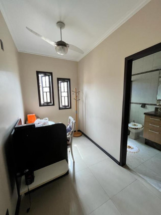 Imagem Sobrado com 4 Quartos à Venda, 216 m² em Guanabara - Joinville Imagem Sobrado com 4 Quartos à Venda, 216 m² em Guanabara - Joinville