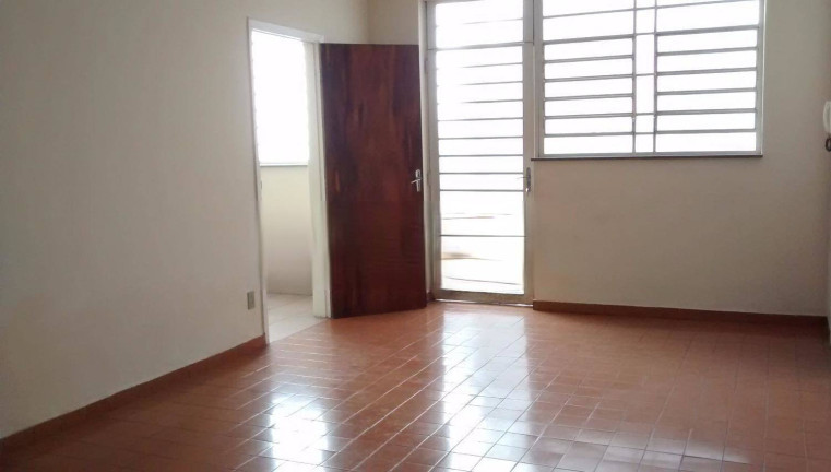 Imagem Casa com 5 Quartos à Venda, em Centro - Campinas Imagem Casa com 5 Quartos à Venda, em Centro - Campinas