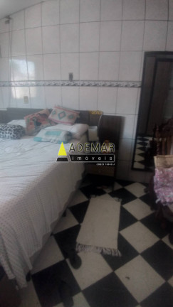 Imagem Casa com 3 Quartos à Venda, 180 m² em Canhema - Diadema Imagem Casa com 3 Quartos à Venda, 180 m² em Canhema - Diadema