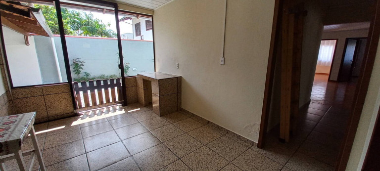 Imagem Casa com 3 Quartos à Venda, 136 m² em Glória - Joinville Imagem Casa com 3 Quartos à Venda, 136 m² em Glória - Joinville