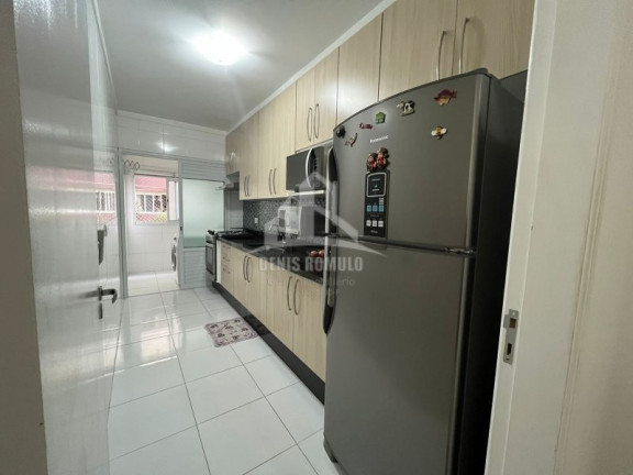 Imagem Apartamento com 2 Quartos à Venda, 65 m² em Vila Nivi - São Paulo