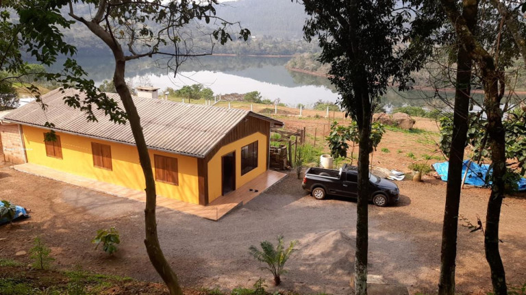 Imagem Imóvel com 2 Quartos à Venda, 1.000 m² em Interior - Itá Imagem Imóvel com 2 Quartos à Venda, 1.000 m² em Interior - Itá