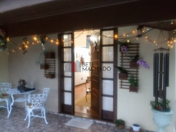 Imagem Casa com 4 Quartos à Venda, 402 m² em Agriões - Teresópolis