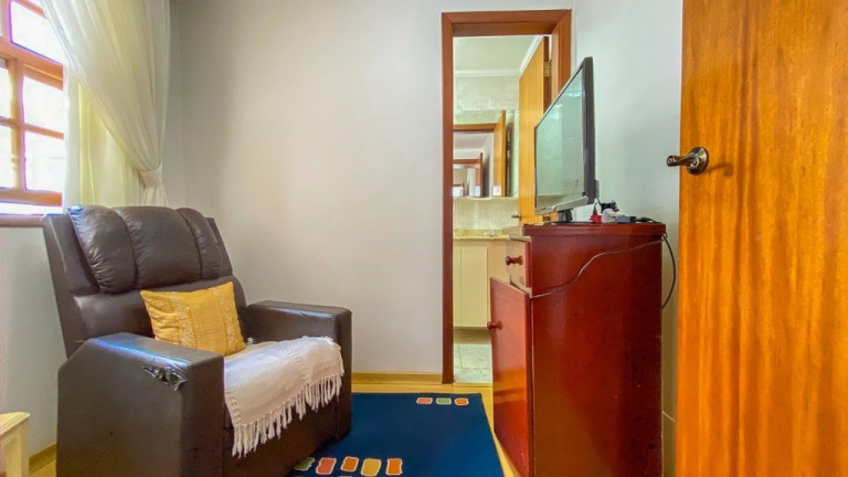 Imagem Casa com 5 Quartos à Venda, 275 m² em Cambuci - São Paulo Imagem Casa com 5 Quartos à Venda, 275 m² em Cambuci - São Paulo