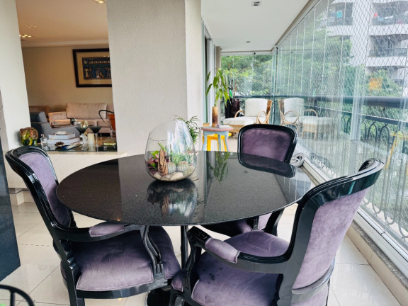 Imagem Apartamento com 4 Quartos à Venda, 215 m² em Aclimação - São Paulo Imagem Apartamento com 4 Quartos à Venda, 215 m² em Aclimação - São Paulo