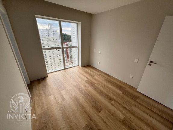 Imagem Apartamento com 4 Quartos à Venda, 150 m² em Pioneiros - Balneário Camboriú Imagem Apartamento com 4 Quartos à Venda, 150 m² em Pioneiros - Balneário Camboriú