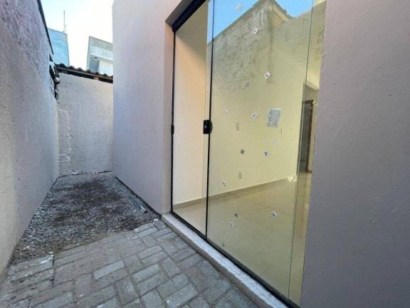 Imagem Casa com 2 Quartos à Venda, 55 m² em São João Do Rio Vermelho - Florianópolis