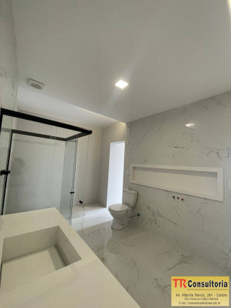 Imagem Casa com 3 Quartos à Venda, 400 m² em Campos Dos Goytacazes