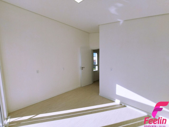 Imagem Casa com 3 Quartos à Venda, 131 m² em Campeche - Florianópolis