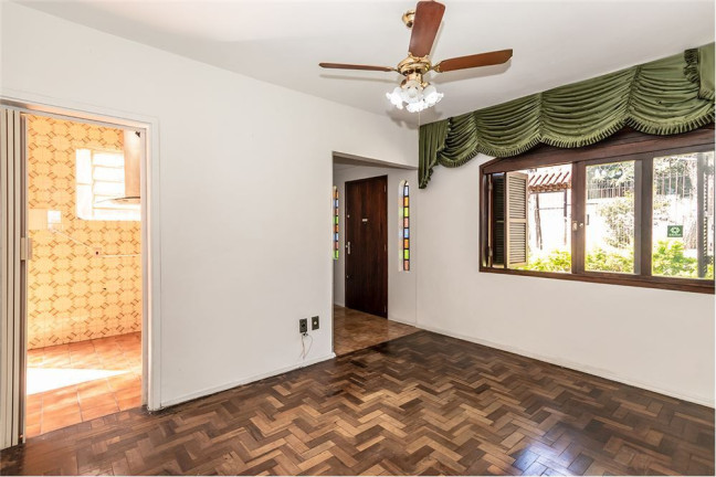 Imagem Casa com 3 Quartos à Venda,  em Santa Tereza - Porto Alegre