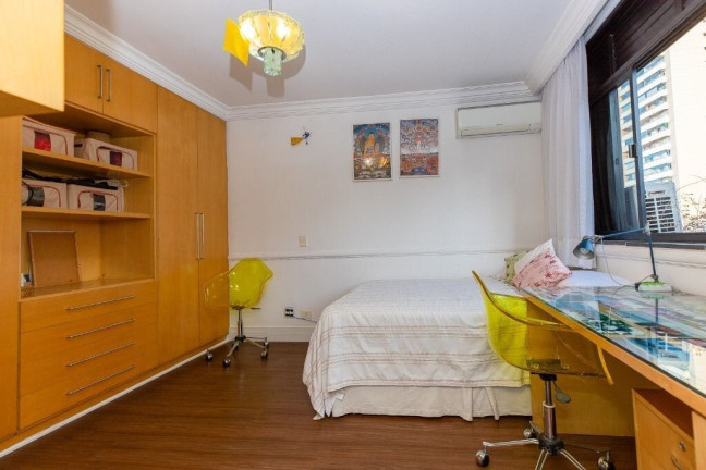 Imagem Apartamento com 4 Quartos à Venda, 236 m² em Real Parque - São Paulo Imagem Apartamento com 4 Quartos à Venda, 236 m² em Real Parque - São Paulo