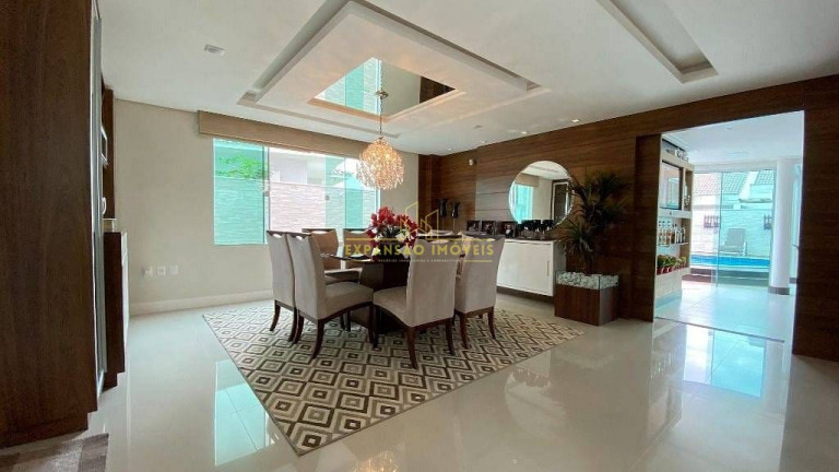 Imagem Casa com 3 Quartos à Venda, 420 m² em Pedra Branca - Palhoça Imagem Casa com 3 Quartos à Venda, 420 m² em Pedra Branca - Palhoça