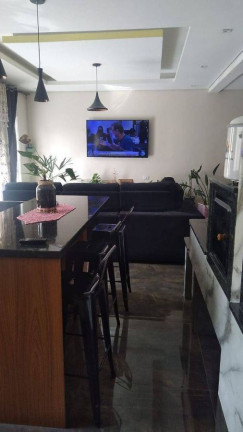 Imagem Sobrado com 4 Quartos à Venda, 235 m² em Portão - Curitiba Imagem Sobrado com 4 Quartos à Venda, 235 m² em Portão - Curitiba