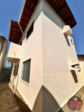 Imagem Sobrado com 4 Quartos à Venda, 127 m² em Centro - Ubatuba