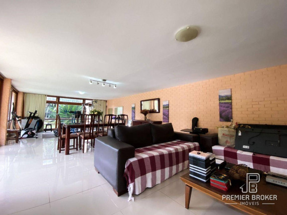 Imagem Casa com 4 Quartos à Venda, 224 m² em Comary - Teresópolis Imagem Casa com 4 Quartos à Venda, 224 m² em Comary - Teresópolis