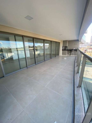 Imagem Apartamento com 4 Quartos à Venda, 245 m² Imagem Apartamento com 4 Quartos à Venda, 245 m²