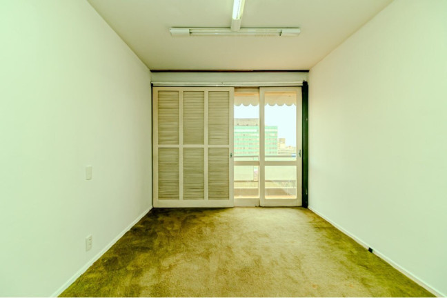 Imagem Apartamento com 3 Quartos à Venda, 177 m² em Centro Histórico - Porto Alegre Imagem Apartamento com 3 Quartos à Venda, 177 m² em Centro Histórico - Porto Alegre