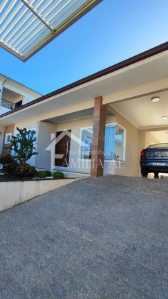 Casa com 2 Quartos à Venda, 168 m² em Iririú - Joinville