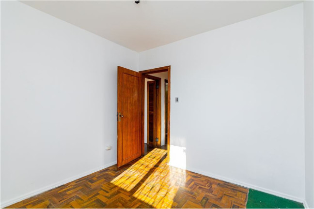 Imagem Casa com 4 Quartos à Venda, em Santa Tereza - Porto Alegre Imagem Casa com 4 Quartos à Venda, em Santa Tereza - Porto Alegre