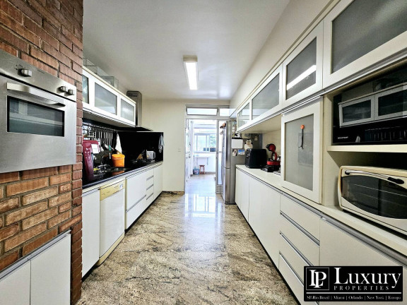 Imagem Apartamento com 3 Quartos à Venda, 187 m² em Itaim Bibi - São Paulo Imagem Apartamento com 3 Quartos à Venda, 187 m² em Itaim Bibi - São Paulo
