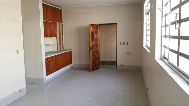 Imagem Casa com 8 Quartos à Venda, 1.541 m² em Centro - Taubaté Imagem Casa com 8 Quartos à Venda, 1.541 m² em Centro - Taubaté