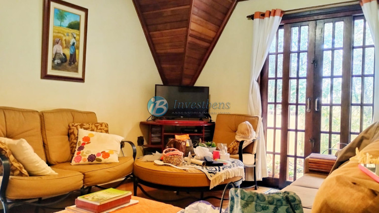 Imagem Casa com 4 Quartos à Venda, 350 m² em Taboão - Curitiba Imagem Casa com 4 Quartos à Venda, 350 m² em Taboão - Curitiba