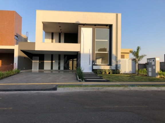 Imagem Casa com 4 Quartos à Venda, 213 m² em Residencial Goiânia Golfe Clube - Goiânia Imagem Casa com 4 Quartos à Venda, 213 m² em Residencial Goiânia Golfe Clube - Goiânia