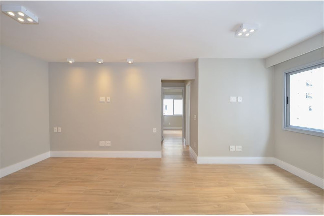 Imagem Apartamento com 2 Quartos à Venda, 70 m² em Moema - São Paulo