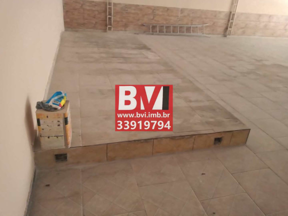 Imóvel Comercial à Venda, 300 m² em Vila Da Penha - Rio De Janeiro